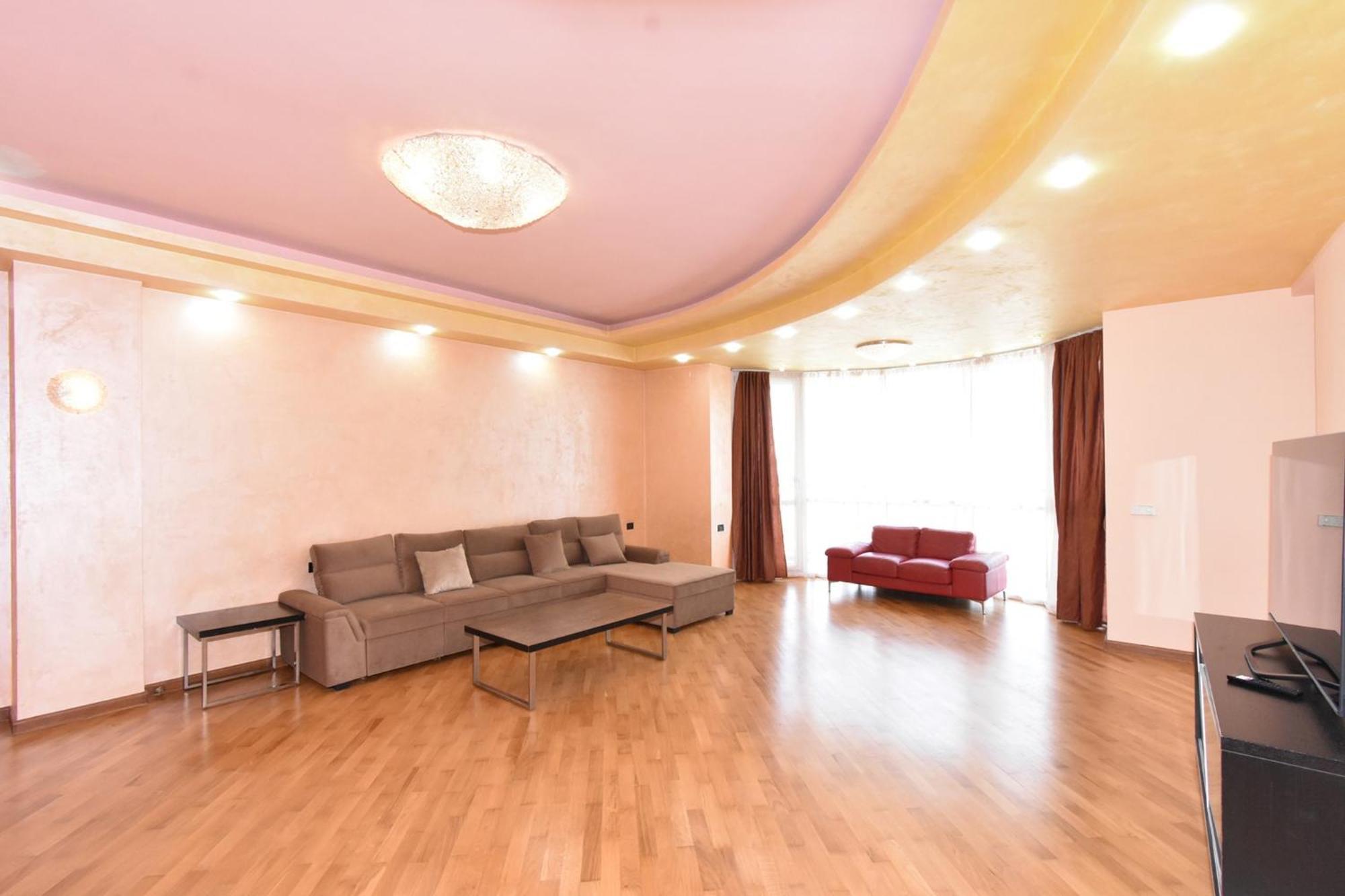 Amiryan Street, 3 Bedrooms Grand And Sunny Apartmet Am2711 Yerevan Bagian luar foto